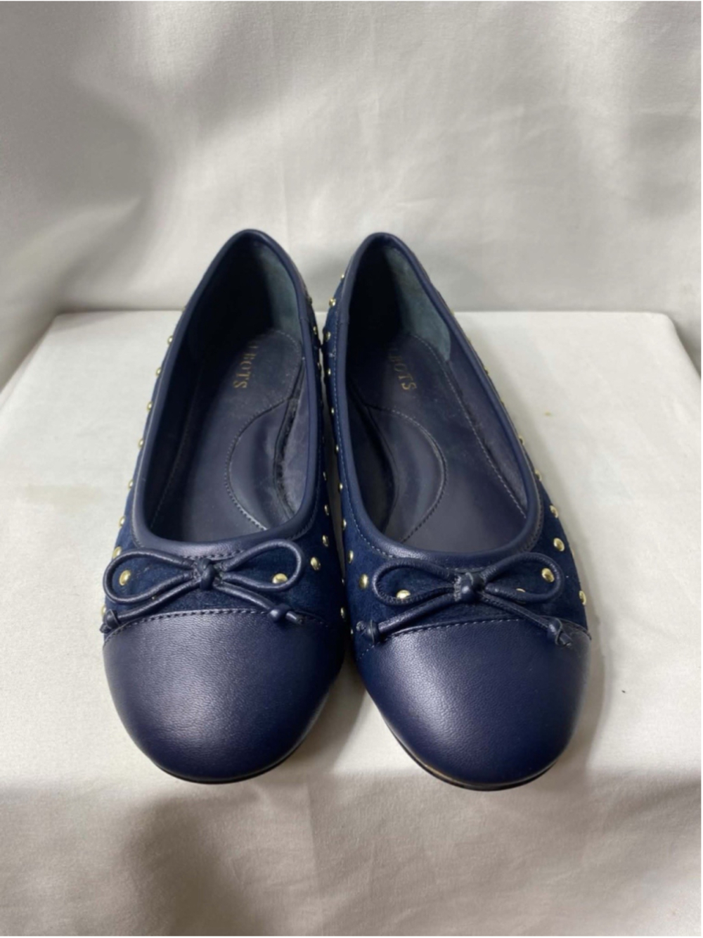 Talbots Women's Navy Suede Studded Slip-On Ballet Flats Bow Round Toe 5 Casual - Picture 2 of 10